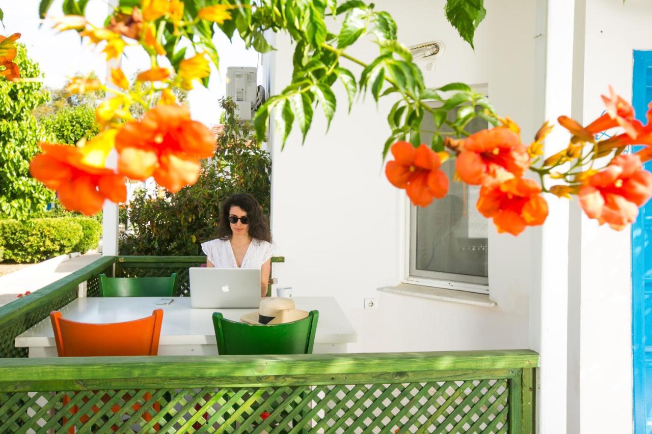 Teos Ormanci Tatil Koyu Hotell Seferihisar Exteriör bild