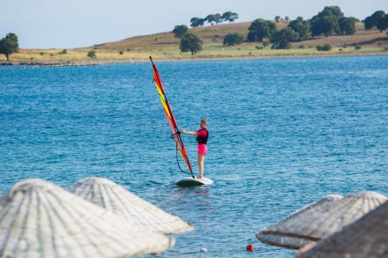 Teos Ormanci Tatil Koyu Hotell Seferihisar Exteriör bild